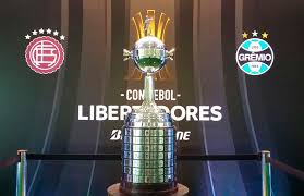 Desde el inicio de la copa libertadores en 1960, tres trofeos diferentes han sido usados: La Conmebol Lleva El Trofeo De La Libertadores Hasta El Hincha Conmebol