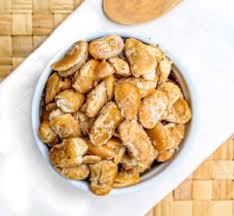 The roughage along with the good fats contained in it are the reason we are so full after eating an avocado, and we do not get hungry again so quickly. 10 High Fiber Snacks To Keep You Full Edible Blog