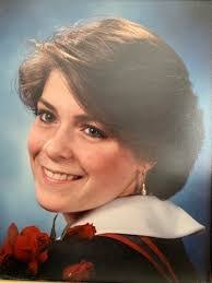 Leslie Barnard's Instagram, Twitter & Facebook