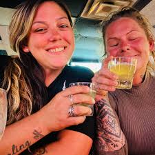 Alvin TX Gator 🐊 A Hood News Peep sent this in.