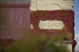 Facade Chai Du Chateau La Garde Pessac Leognan Www Dourthe Com Chateau Dourthe Vignoble