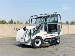 Wood to sell a broader selection of equipment. Elgin Pelican P Sweepers Broom Equipment For Sale 7 Listings Machinerytrader Com