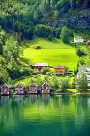 Norway, officially the kingdom of norway, is a nordic country in northern europe whose mainland territory comprises the western and northern. Bergen Noruega Nature Scenery Landscape