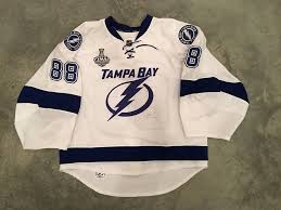 Egal wenn sie sind auf der suche nach ein heimtrikot, auswärts trikot, alternative jersey oder praxis jersey, finden hier sie in lager für sie. Andrei Vasilevskiy Scf Game Worn Goalie Jerseys