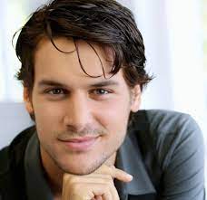 Una selezione di protesi capillari standard da uomo realizzati interamente a mano, con capelli remy e capelli europei. Protesi Capelli Vip Acquista In 48 Ore Su Parruccheonline