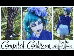 Easy Quick Costume Capitol Citizen The Hunger Games Schnelle Kostumideen Tribute Von Panem