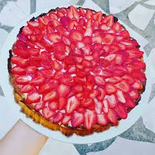 Ma Tarte Aux Fraises Du Week End Pate Sucree Creme Patissiere Et Fraises Fraiches La Cuisine De Laura Food Desserts Pie