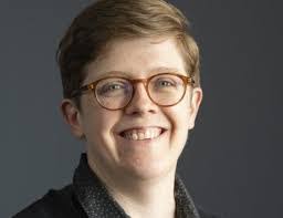 Tamara Bedford's Instagram, Twitter & Facebook