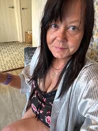 Rosie Patton's Instagram, Twitter & Facebook