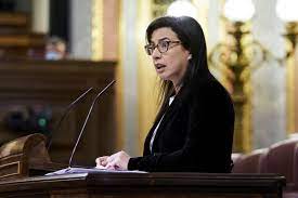 La gallega Ana Vázquez, otro miembro del equipo de Casado, que presenta su  dimisión como secretaria de Emigración del PP