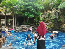 Watu Gunung Kolam Renang Bernuansa Alam Catatan Perjalanan Untari