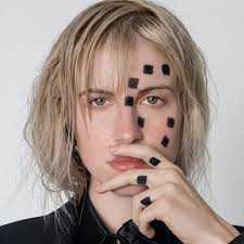 Kisah Inspiratif Seorang Fans Asal Indonesia Dinotice dan Dipuji oleh  Hayley Williams