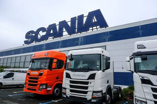 Usine Scania, Angers (Jean-Michel Delage) | hanslucas.com