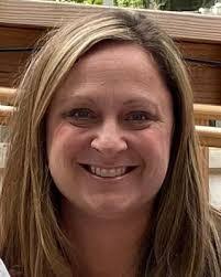 Jennifer Hammett's Instagram, Twitter & Facebook