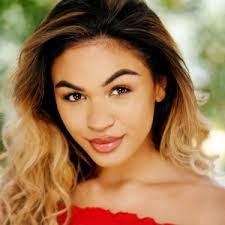 Jenna Brandon's Instagram, Twitter & Facebook