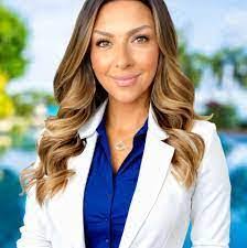 Connie Linthicum's Instagram, Twitter & Facebook