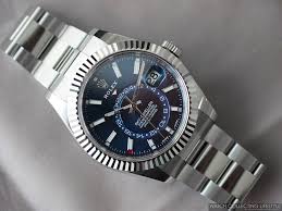 Insider Rolex Sky Dweller White Rolesor Ref 326934 Hands On With A Long Awaited Stainless Steel Model Watch Collecting Lifestyle