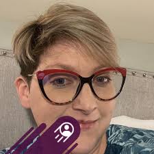 Drum 🥁 roll please ! Dolores Lawrence you are the winner of our recliner  giveaway! Congratulations and Merry Christmas 🎄!