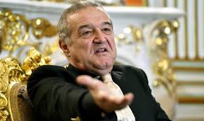 Supărarea lui pițurcă pornește de la faptul că gigi becali nu mai investeşte în centrul de copii şi juniori şi nu are o strategie sănătoasă, care să vizeze. Victor Ciutacu Mai Dur Ca NiciodatÄƒ La Adresa Lui Gigi Becali DupÄƒ Acuzele Cu DonaÈ›iile CÄƒtre Spitale Poate IÈ›i Traduc SclaveÈ›ii TÄƒi Impact