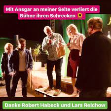 Search for helm charts in the artifact hub or your own hub instance. Christin Sauer On Twitter Sehr Gerne Habe Ich Die Veranstaltung Von Tabearoessner Mit Robert Habeck Und Lars Reichow In Hamu Zusammen Mit Dem Wunderbaren Ansgar Helm Becker Aus Mombach Eroffnet Mehrmainz Https T Co M1h5q8uyod