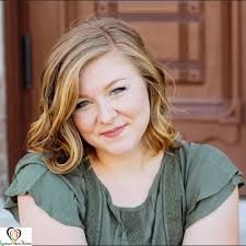 Introducing the cast of Three Little Pigs!! Loveland Opera Theatre is  excited to introduce Mackenzie Laun who will play our other Despina!  Mackenzie Laun, Soprano, is a Denver native and is ecstatic