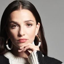 Snow White' Sequel 'The Huntsman' Gets New Title