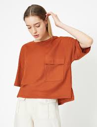 Women S Tee Panosundaki Pin