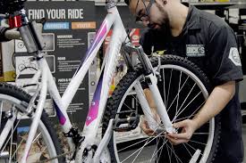 Pull the chain off while rotating the pedals. How To Remove And Install Bike Wheels Pro Tips By Dick S Sporting Goods