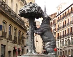 Мачът ще се играе на стадион камп ноу , който има капацитет от 99 354 места, от които седящи 96 636. Madrid Ispaniya Otzyvy Pokupatelej