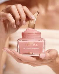 Dior Skincare On Instagram Dior Prestige Le Sucre De Gommage Offers The Third Step Of Diorskincare Wint Dior Skincare Perfume Collection Fragrance Skin Care