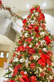 Pin On Red And Gold Christmas Tree