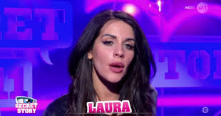 8) véritable tornade d'origine brésilienne, le physique de laura ne laisse. Laura Secret Story 11 Exclue Du Jeu Pour De Faux Alain Et Barbara Inconsolables Purebreak