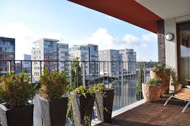 1.400 € wohnen für senioren (bewerber ab einem alter von 60) in frankfurt am main. 4 Zimmer Wohnung Zu Vermieten 60327 Frankfurt Am Main Westhafen Mapio Net