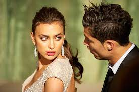 #ирина шейк и кришитану роналду. Drug Iriny Shejk O Ee Razryve S Krishtianu Ronaldu Ona Byla Opustoshena I Plakala V Odinochestve Hello Russia
