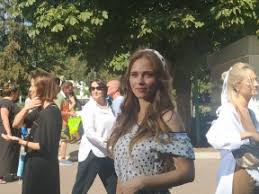 У головних ролях легендарний сучасний український актор станіслав боклан та майбутня зірка вітчизняного кіно дарья петрожицька. V Chernomorske Nachalis Syomki Seriala Papik 2