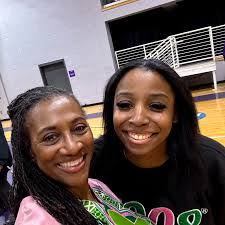 Jerry Hardee's Instagram, Twitter & Facebook