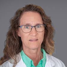 Diana Pugh's Instagram, Twitter & Facebook