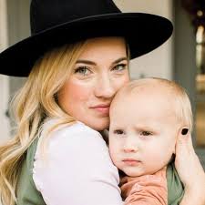 Area Moms Share Their Secrets for a Smooth Transition Into the School Year 