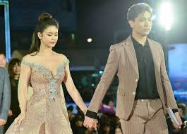 Trương quỳnh anh (sinh ngày 12 tháng 1 năm 1989) là một nữ ca sĩ, diễn viên việt nam. Co Ä'á»'i TÆ°á»£ng Má»›i TrÆ°Æ¡ng Quá»³nh Anh Va Tim Khong Nhin Máº·t Nhau Sau Ly Hon