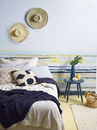 If you were thinking about decorating a wall in the bedroom this is definitely the perfect way to do it. 25 Striped Accent Walls For Your Home Digsdigs
