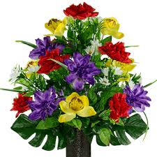Eternal blooms with dried artificial flowers. Flowers For Cemeteries