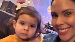 Barby Franco reveló cuál es la alimentación que le da a Sarah Burlando:  "Come de todo"