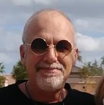 Can the rechargeable battery in a Fishman Triple Play be replaced and what  kind of battery is needed?