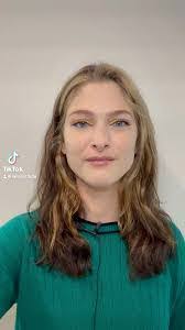 Helene Moon's Instagram, Twitter & Facebook