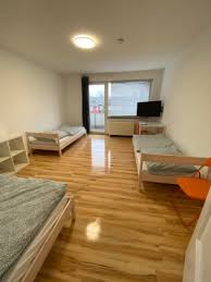 Eine unterkunft liegt auch vor, wenn sich mehrere arbeitnehmer eine wohnung, die der arbeitgeber zur verfügung stellt, teilen. Monteurunterkunft Hannover Unterkunft Wohnung In Hannover