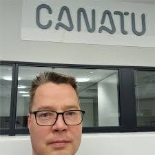 Wayne Meng's Instagram, Twitter & Facebook