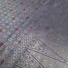 Kain songket dibuat dengan cara. Songket Sambas Home Facebook
