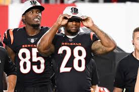 Burrow sat out the team's preseason opener against tampa on saturday and bengals head coach zac taylor said on monday. Qhcrin8attzkfm