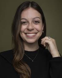 Marianne Grace's Instagram, Twitter & Facebook