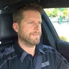 Kelly Sumner's Instagram, Twitter & Facebook